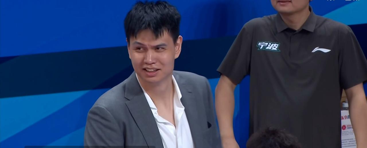 许老英雄重出江湖，首次执教尝苦果。
李昂连战连胜最佳，打造赛季新黑马。
10月2