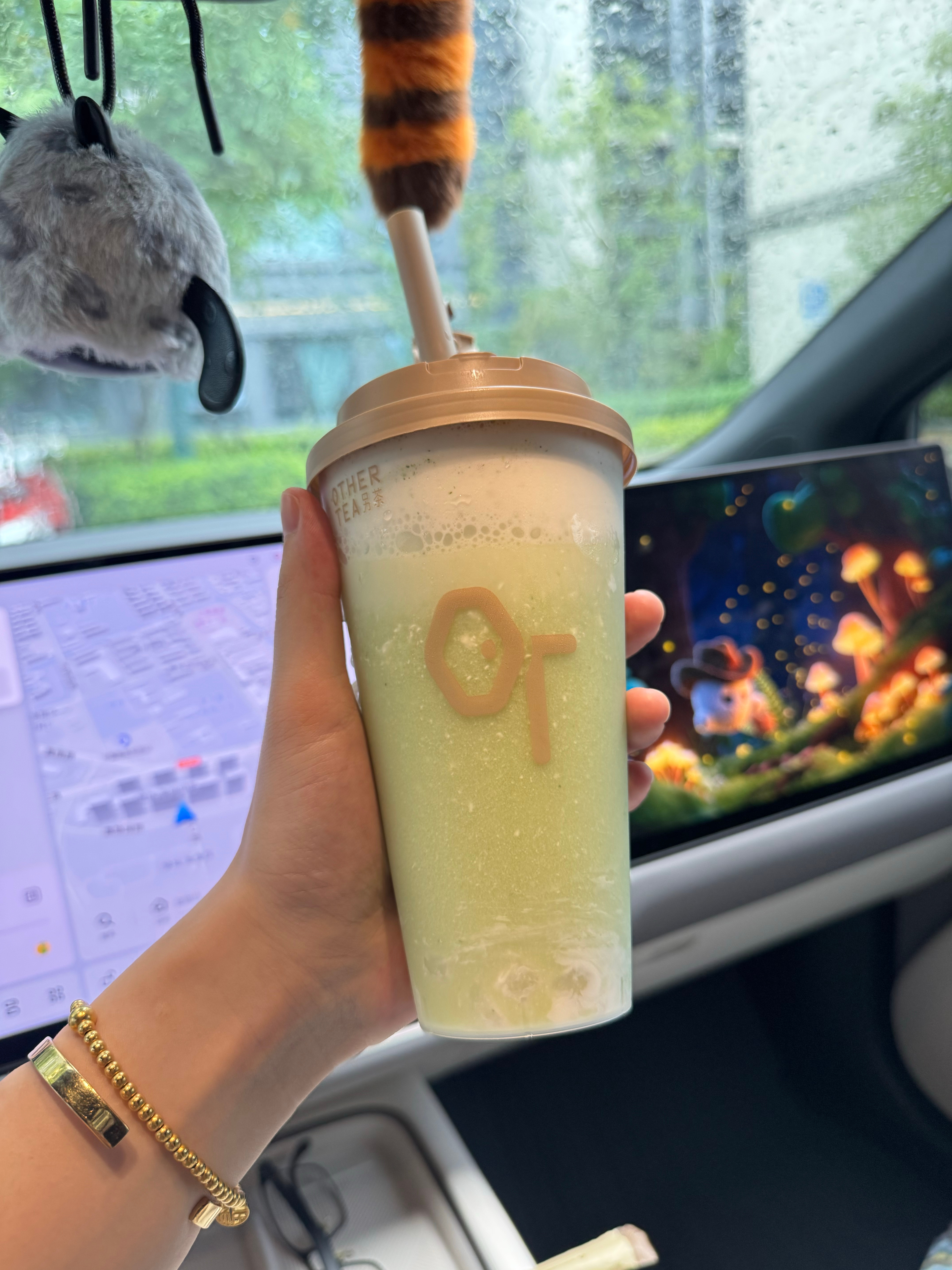 一个月没有喝奶茶了