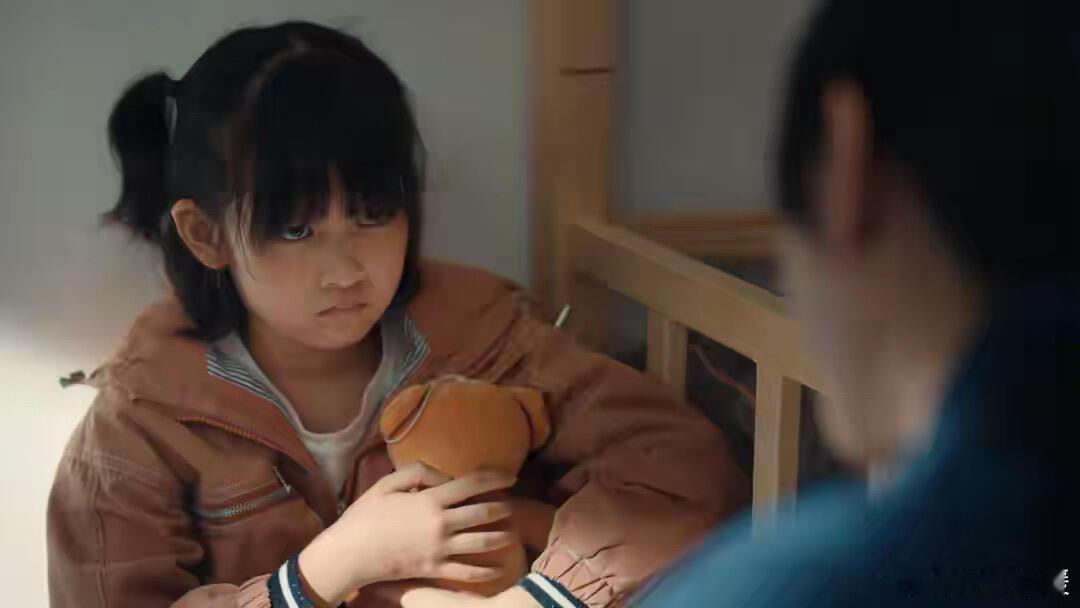 《利剑玫瑰》大结局揭秘了常锐没收养发发的真实原因，这结局真的引人深思。 剧终，常