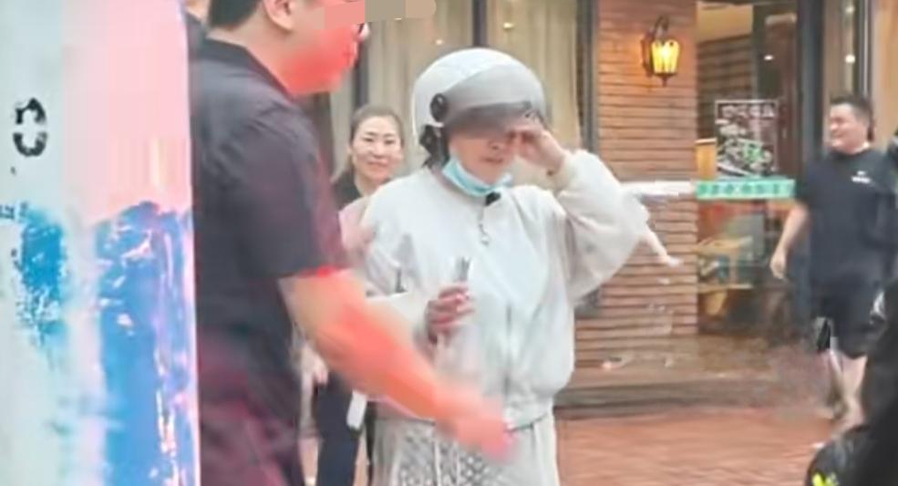 朝阳北票市，距离锦州不算远，百十来公里的一个县级市，我过去经常去送货！

4日的