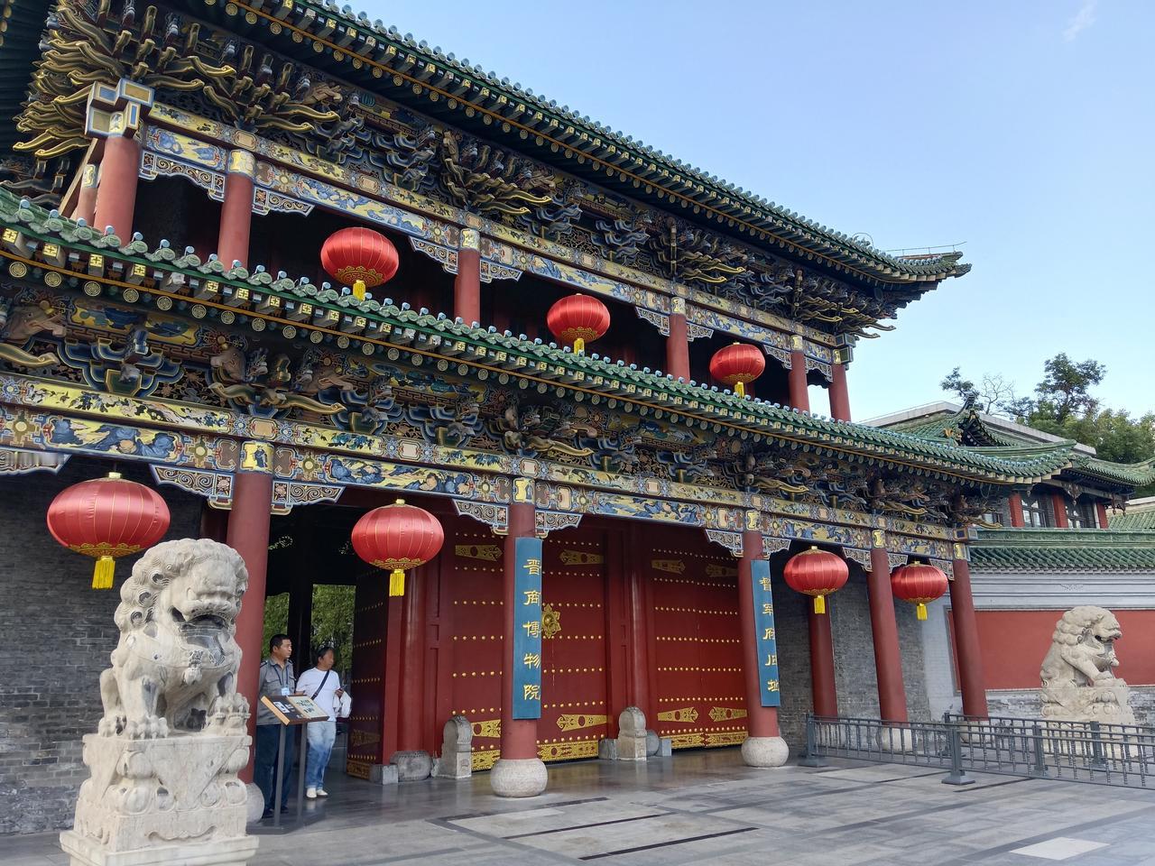 孙子终究还是顶不住了，对我说：“奶，中午饭做得简单些吧，我实在吃不下了。”于是，