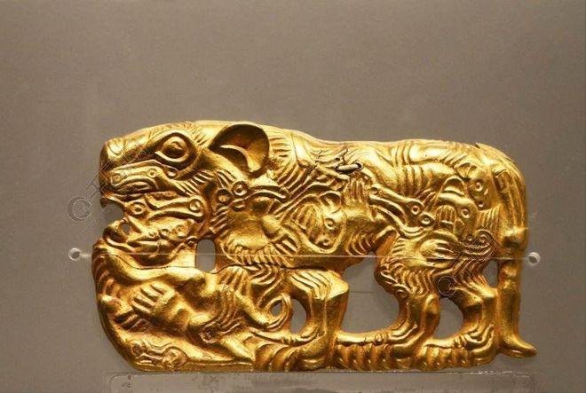 1988年，内蒙古一位农民和妻子在地里干活，两人发生争执，妻子一气之下，甩手回家