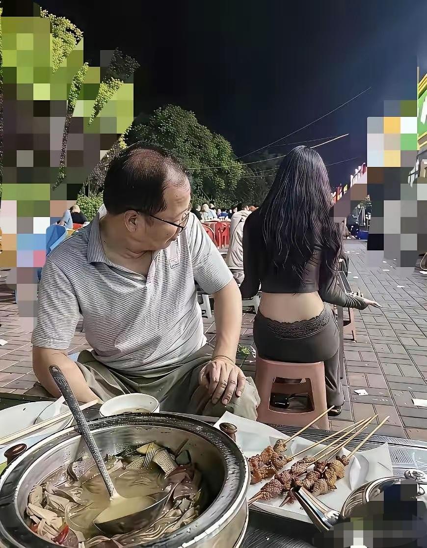 哥们你锅里肉不香吗