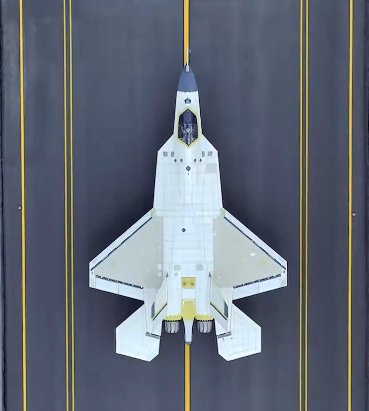 土耳其航空航天工业（TUSAŞ）发布了新画面，展示KAAN P1战斗机原型机成功