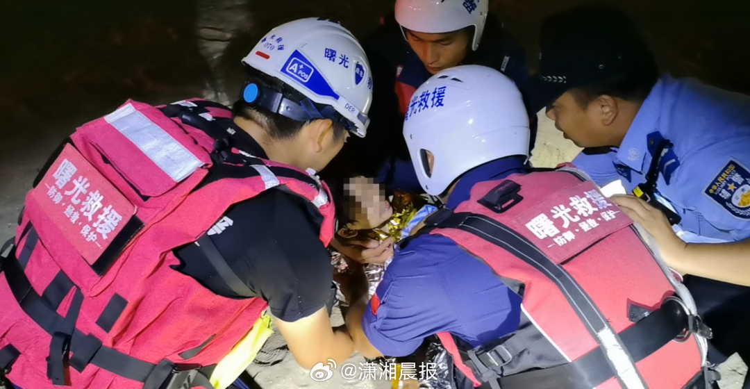 【厦门一#女童溺水获救治疗后父母仍未现身#，#女童溺水治疗后父母未现身医院发声#
