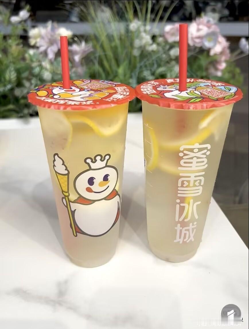 黄晓明捐款我不意外，
韩红捐款我也不意外，
唯独让我没有想到的是，这次广西受灾，
