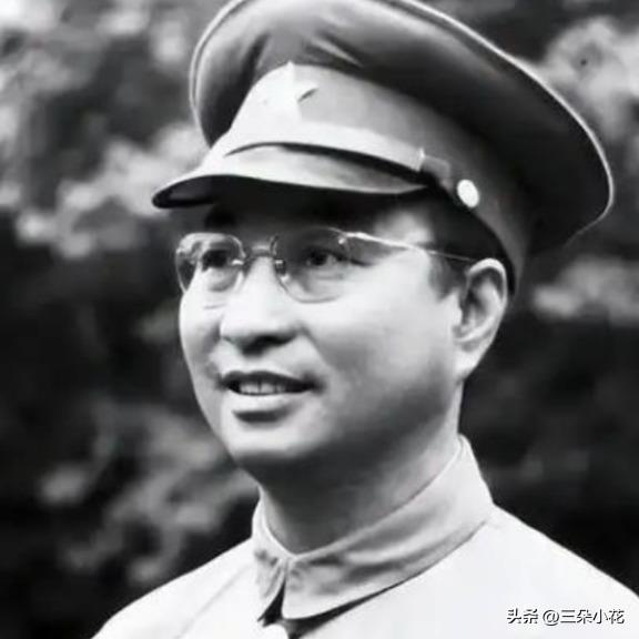 1958年，未来儿媳头回登门，竟把开国大将陈赓当成看门管家，他特意不穿军装的背后