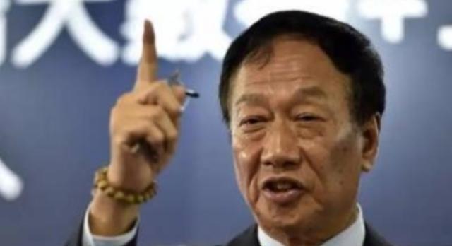“只要大陆敢打，我就敢送”，他曾公开宣称，“若两岸爆发冲突，我会誓死守护台湾”，