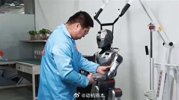 京东：未来5年计划培养10万名工程师！覆盖机器人维修等业务5月28日消息，京东服