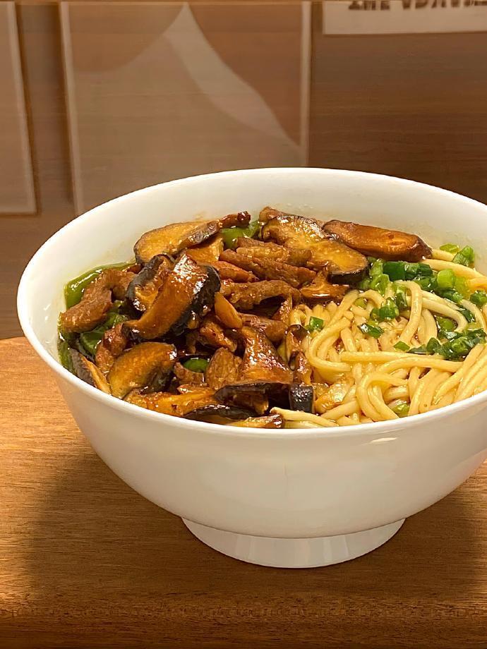 面张力🍜🥢 