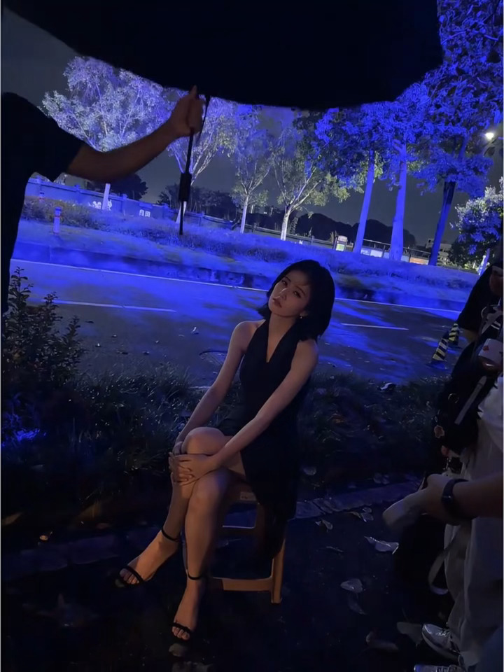 “晕呐天黑不睡……天亮了睡！”辛苦了~ 