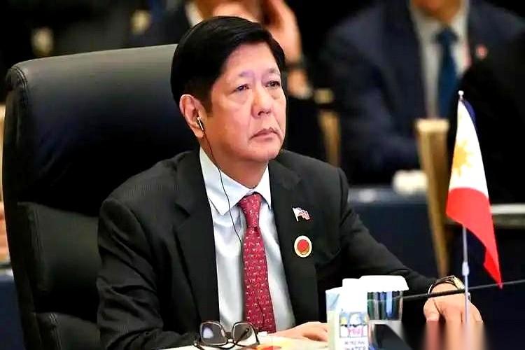 听说老马那个联合国的“贵宾席”，被人给请下来了。
换了个吉尔吉斯斯坦上去。
这一