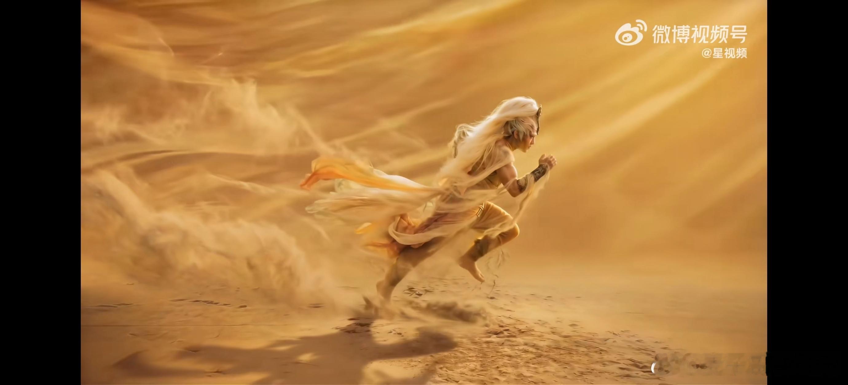 杨丽萍团队河南卫视春晚封神之作《万马奔腾》！舞者身姿幻化为马，云朵亦被点化成奔腾