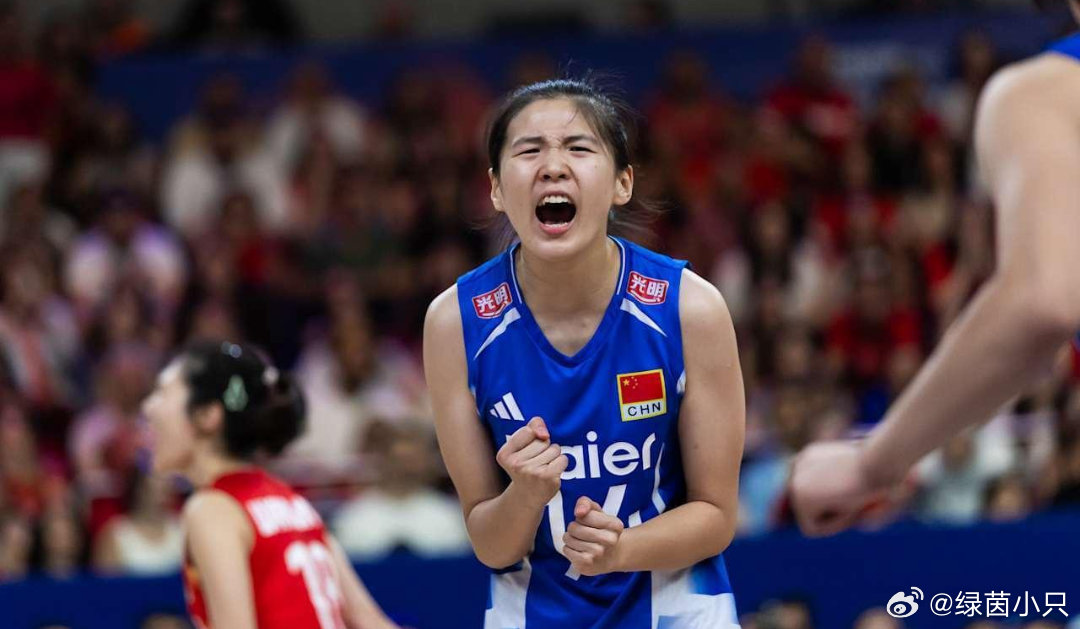 中国女排vs土耳其女排 五局鏖战惜败土耳其 女排遭遇两连败 龚翔宇全场高光 庄宇