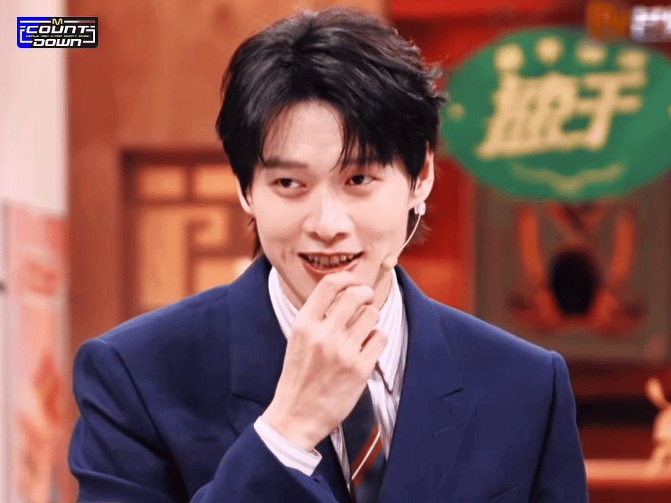 魏大勋拿捏住了唱跳ending精髓大勋随意扭动的几下，有舞者内内位，这唱跳end