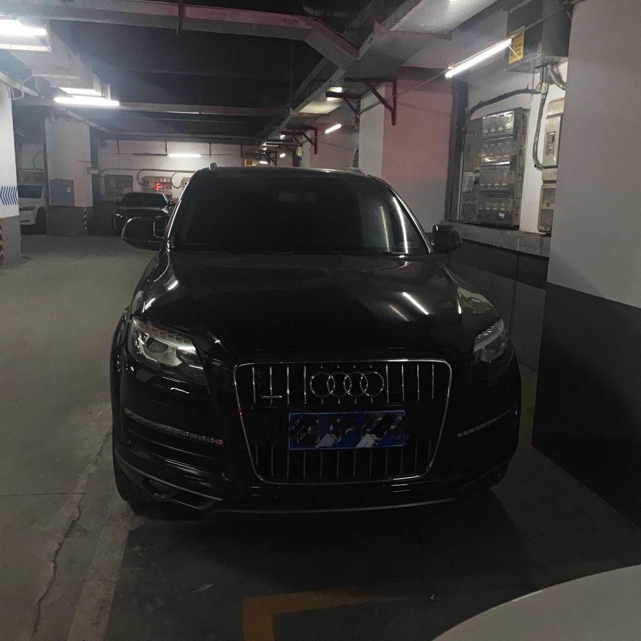 年底回村开豪车，7万买这台奥迪老Q7，能不能上主桌？
今天验了一台老Q7，201