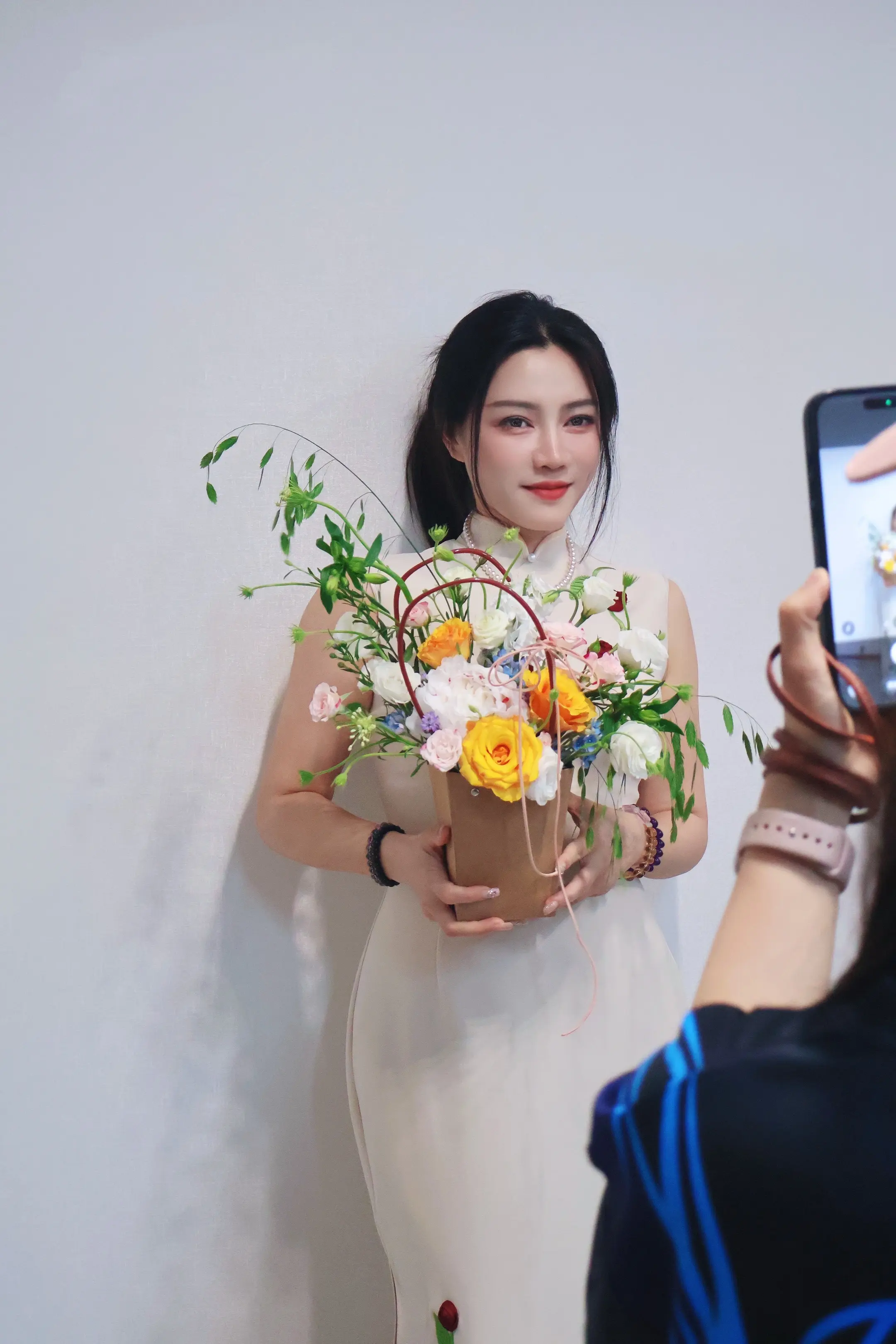 爱人如养花。