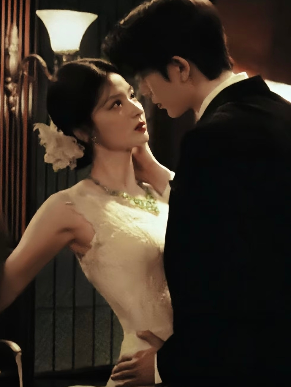 张凌赫王楚然相依海报我期待这个这一秒过火～颜值～实在太高🙊 