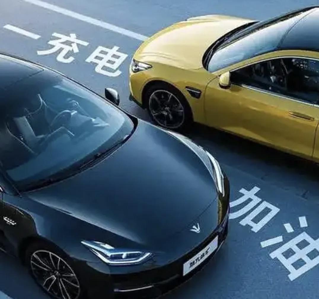 是否购买油车，取决于你的用车场景和需求。如果你经常跑长途、充电不便，或对加油效率