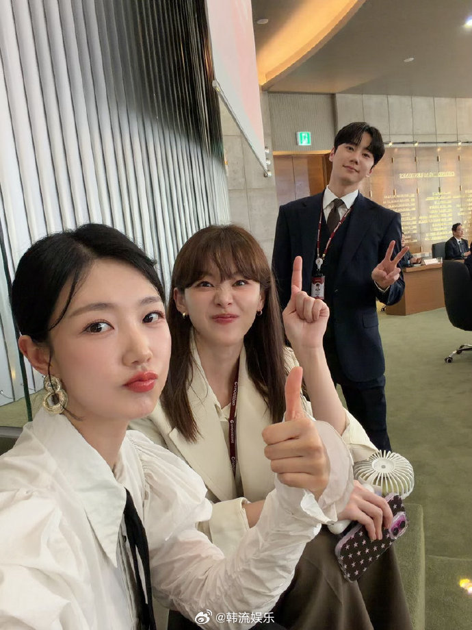 【演员李瑞安谈及通过《新进职员姜会长》感受到人气】李瑞安表示“Instagram