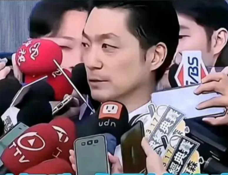 台独之所以越发猖狂，最大的底气不是老美武器给撑起来的，也不是日政客怂恿壮大的，而