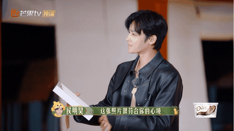 荣梓杉花少最佳宝藏小王子奖 荣梓杉在花少里获得了“最佳宝藏小王子奖”，这个颁奖词