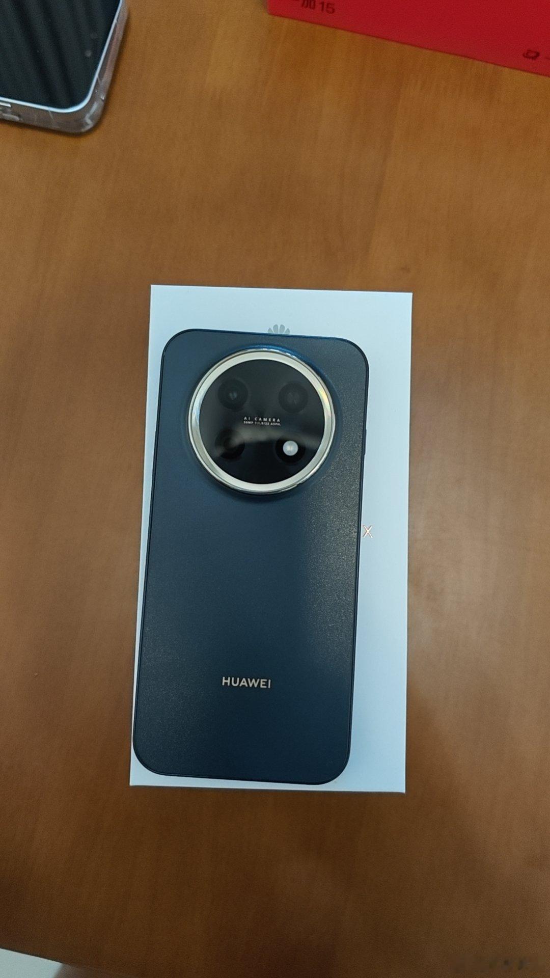 iPhone17promax银色256。3月激活，充电57次。全套充新，7999