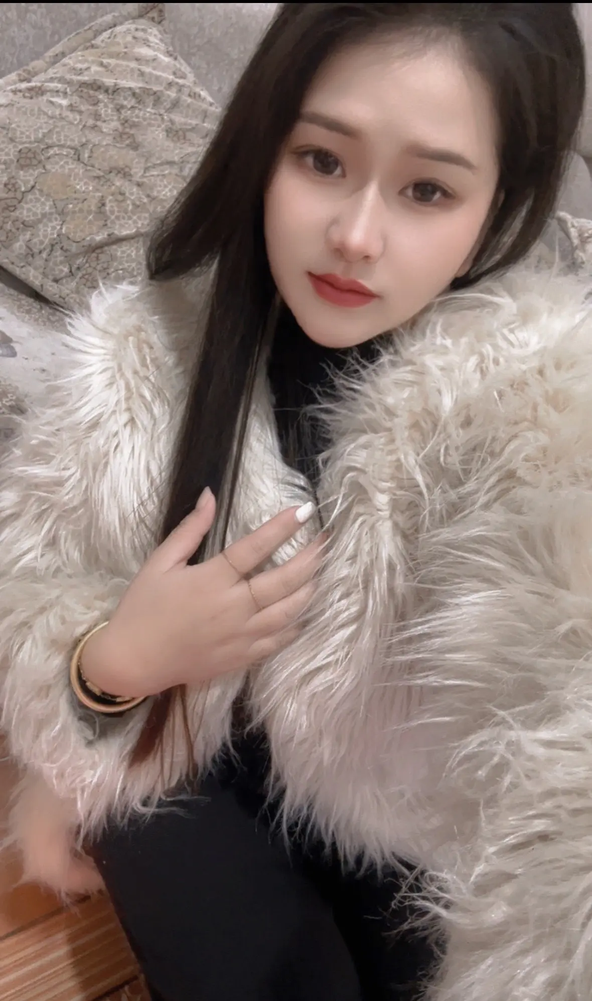 我提醒你太多次了不要这样对我可你转头就忘后来的我心如明镜我也懒的拆穿你...