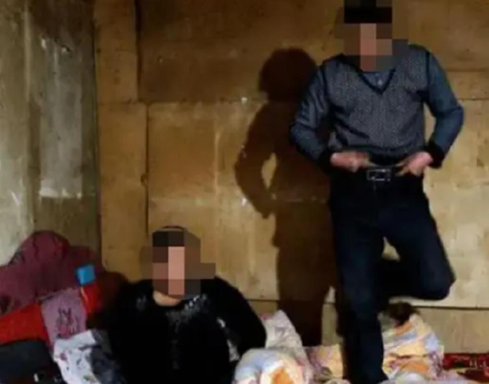 一个老汉夜里无聊，联系了家附近足浴店的一个女技师，支付了500元之后就去开了房。