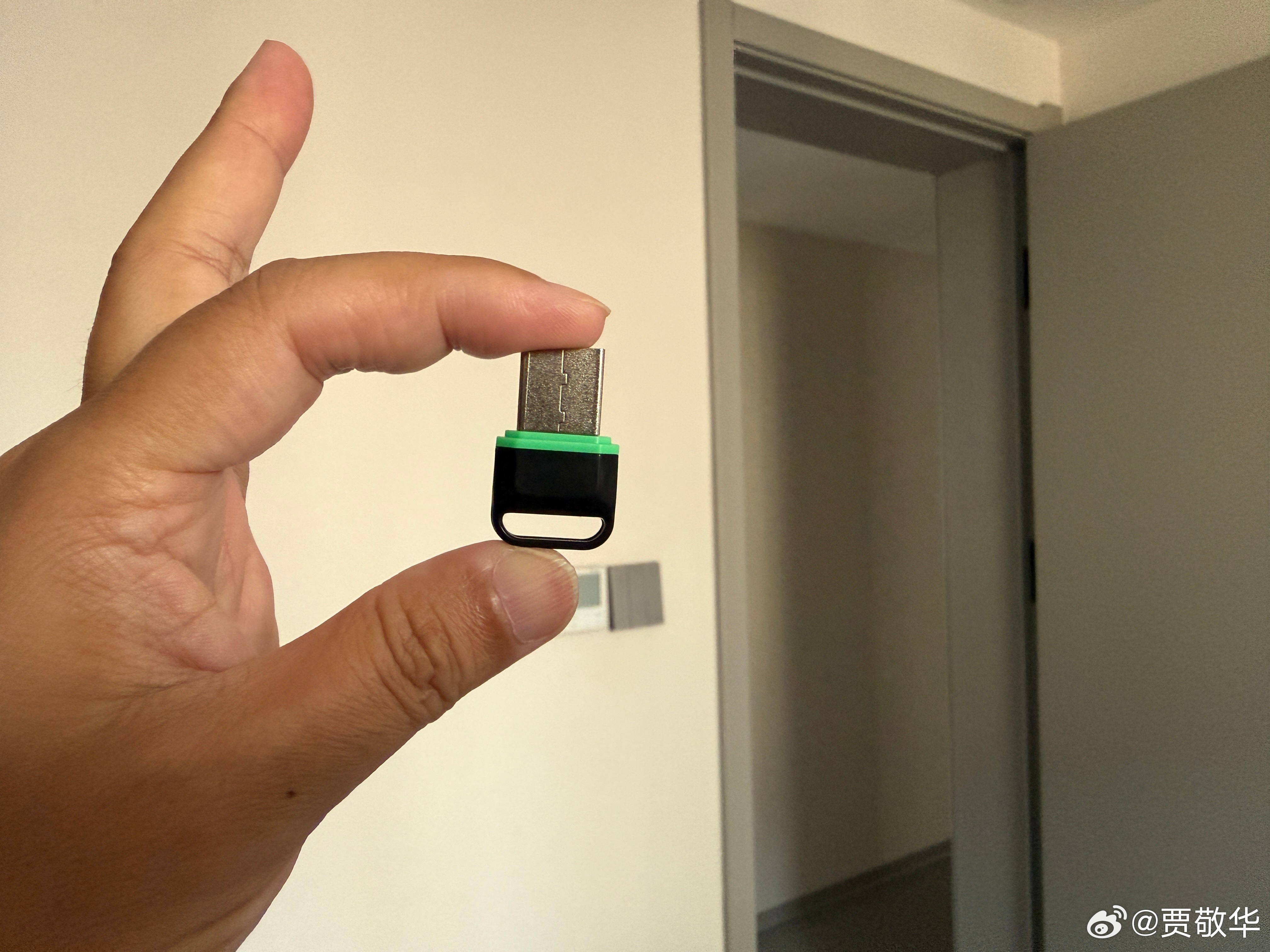 刚淘了一个实用的小工具，大家猜下这是什么？ 