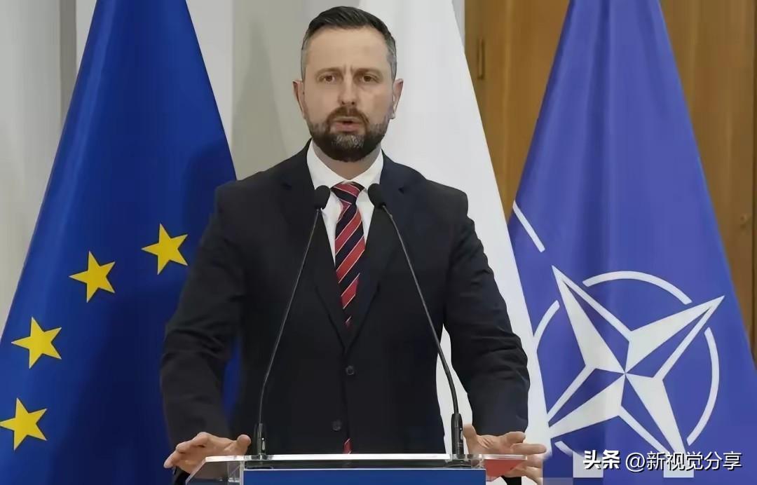 谁也没想到，中东这把火，先把北约自己给烧慌了！
 
就在3月20日，波兰直接宣布