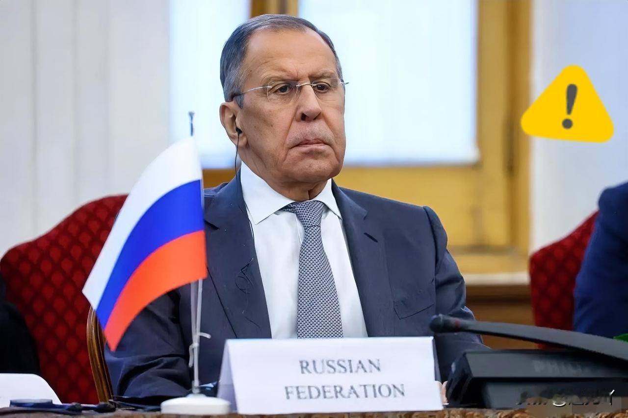 俄罗斯外长这嘴是真毒，一语道破天机：美国现在对东方大国，那是骨子里的恐惧。

为