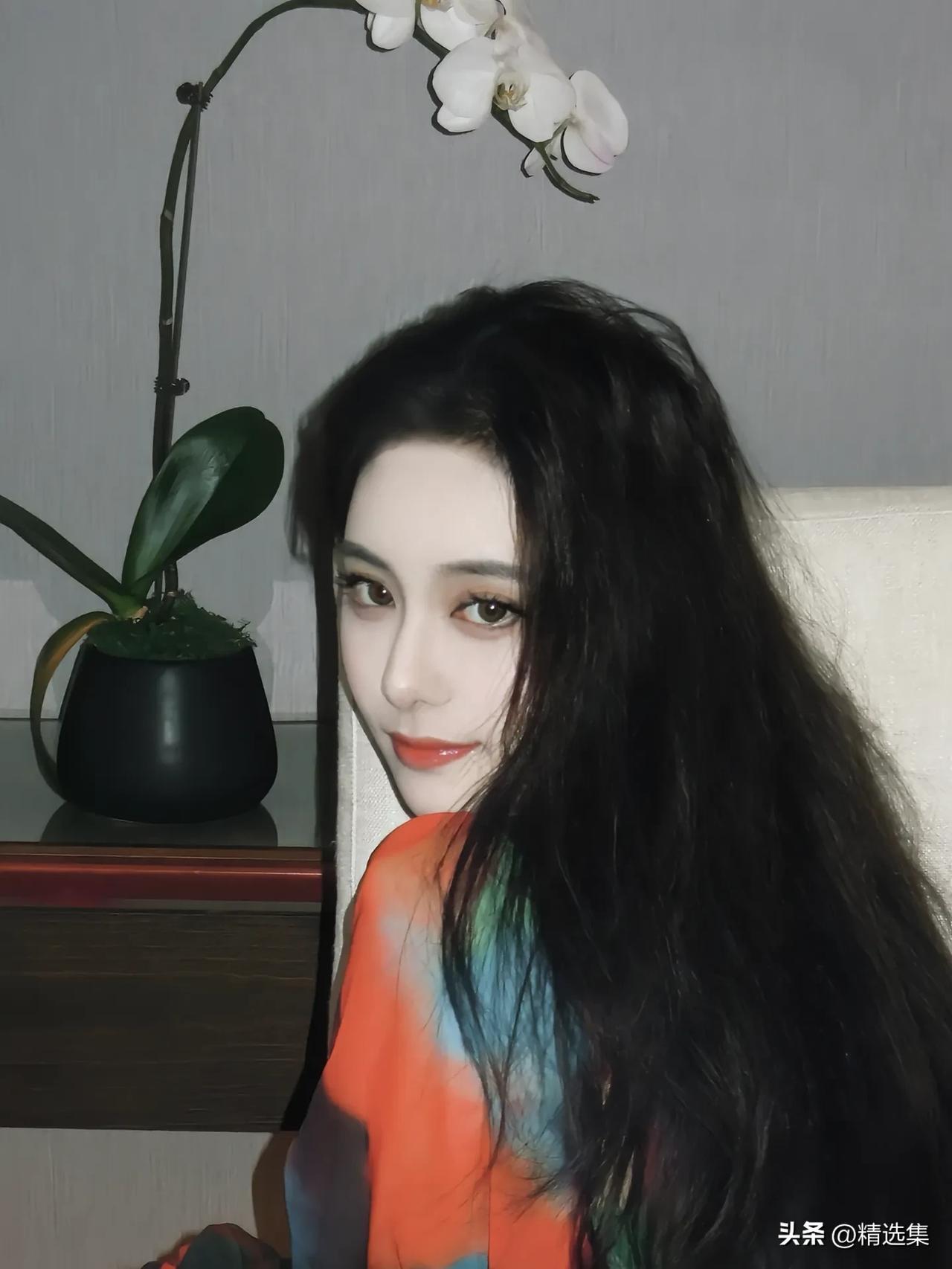 黑发红唇，惊艳的东方美人