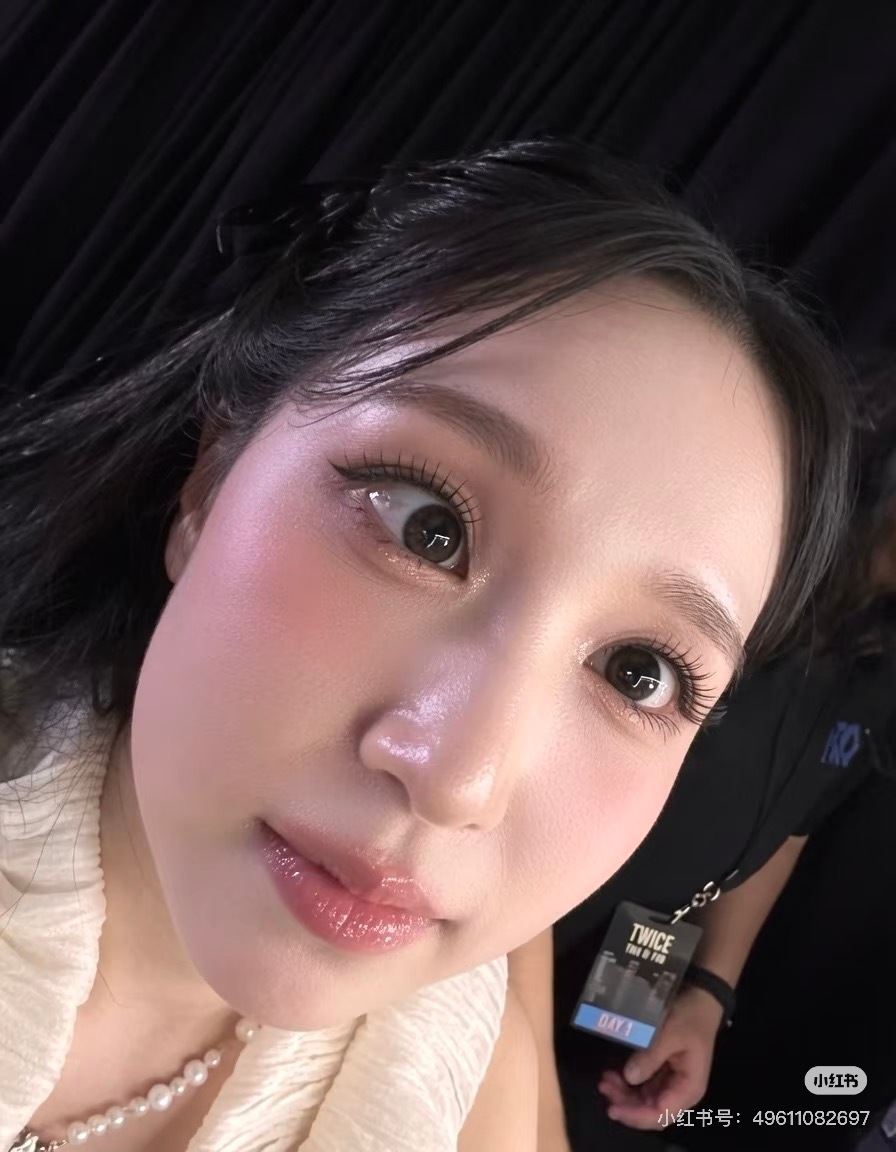 感觉工作后更像npc的原因是没有新人物碰撞发生支线任务，只能一直做上班主线，或者
