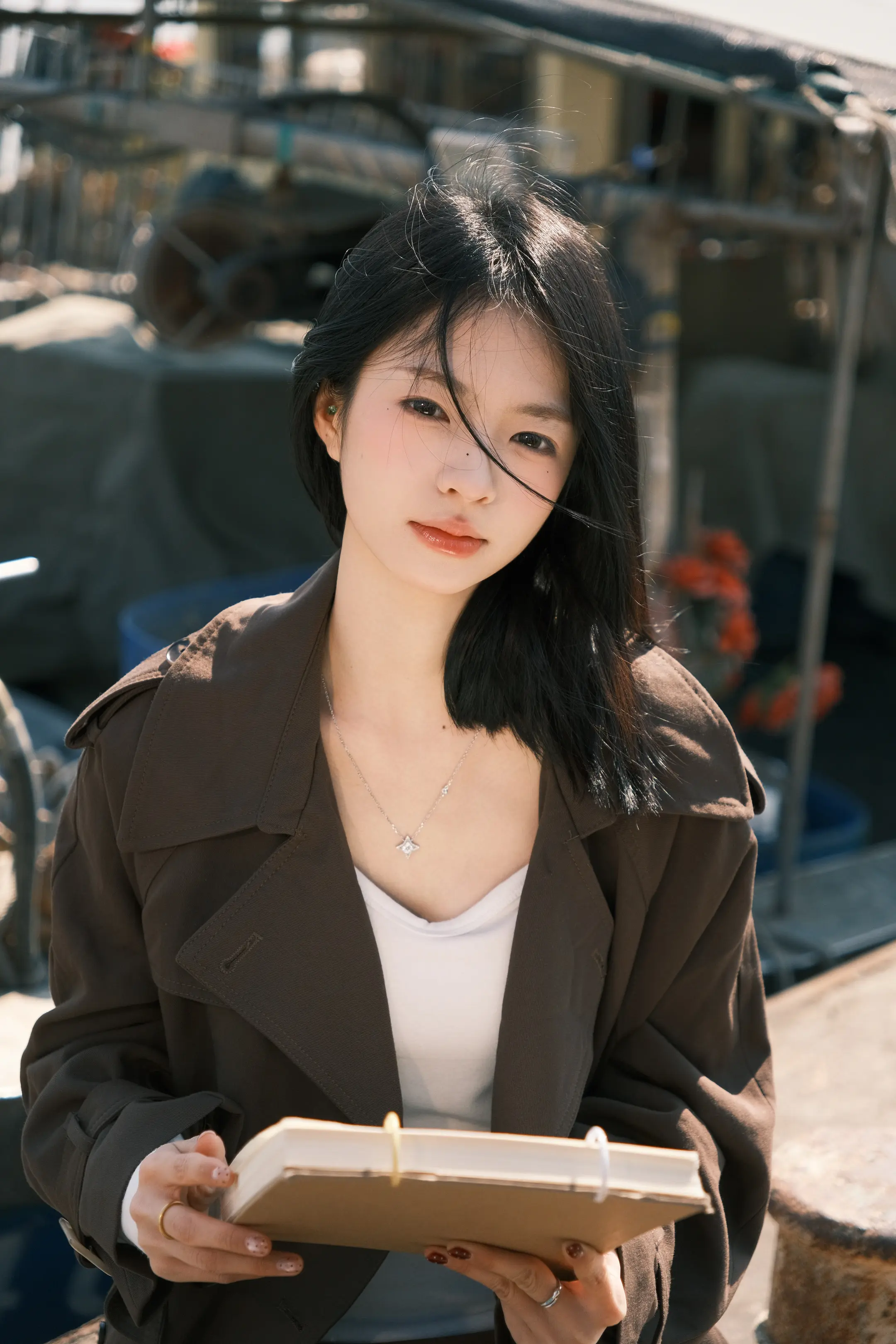 人生中有太多后知后觉了 流动的每一个长镜头都失焦