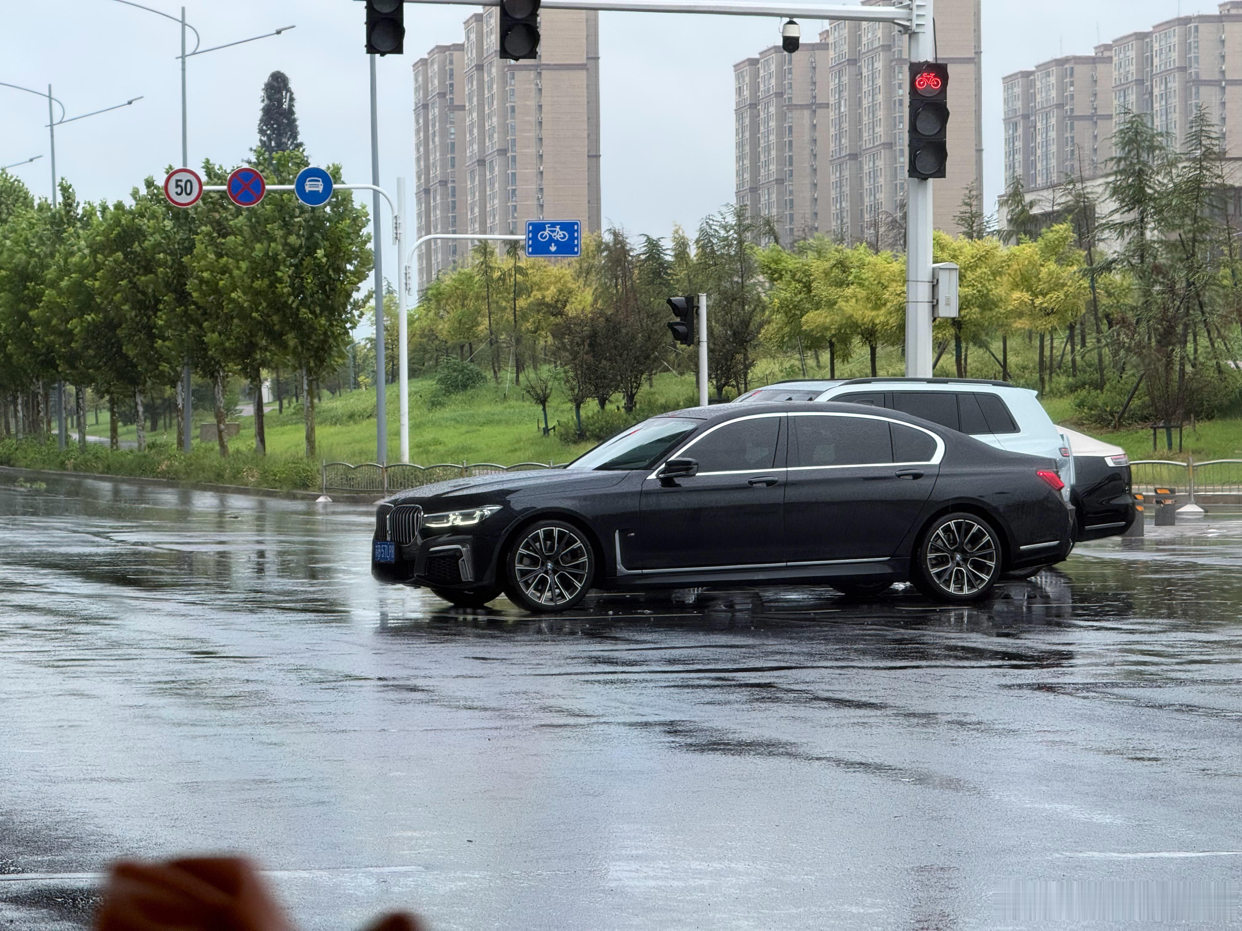 这么看尊界就是要比老7系看起来尊… 