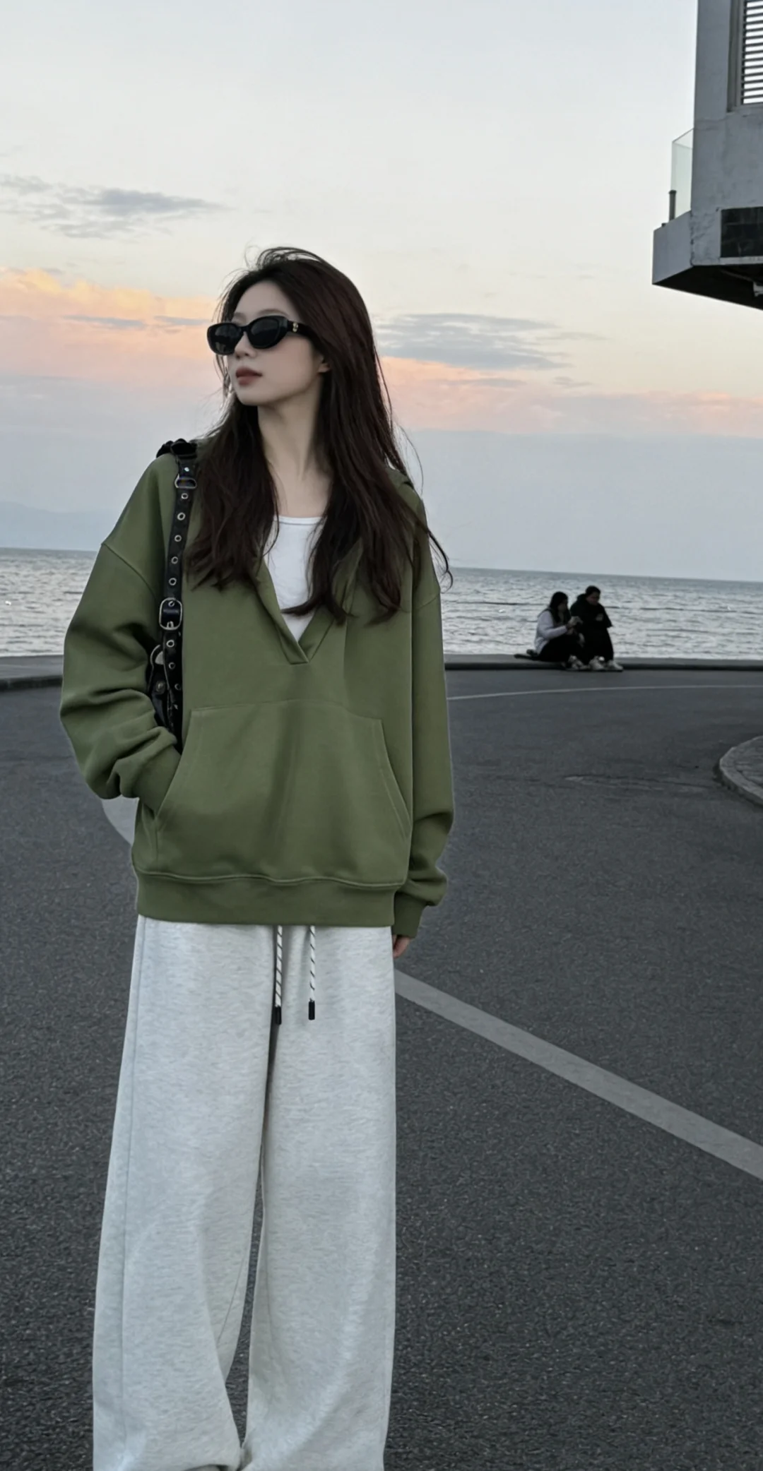 春天好适合穿卫衣啊~🍃