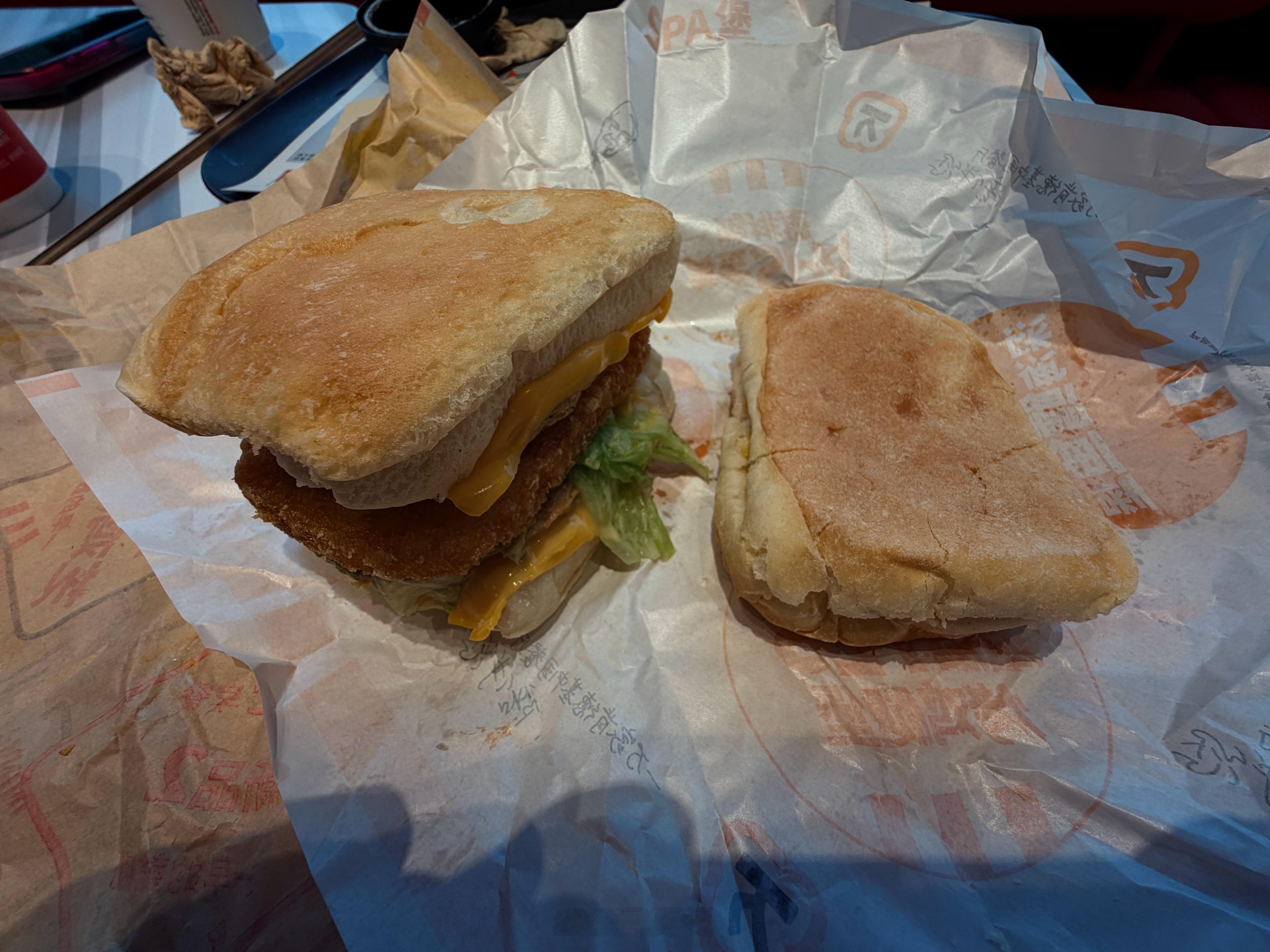 早各位！来个自制双层帕尼尼！你吃早饭了吗 ​​​