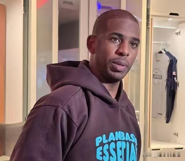 保罗今年刚满40岁，为何状态下滑如此严重？首场对阵爵士，保罗仅拿到4分1篮板4助