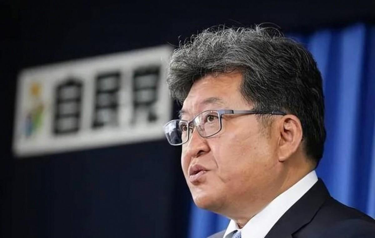 据日本NHK报道：12月21日，自民党代理干事长萩生田光一从羽田机场出发前往台湾