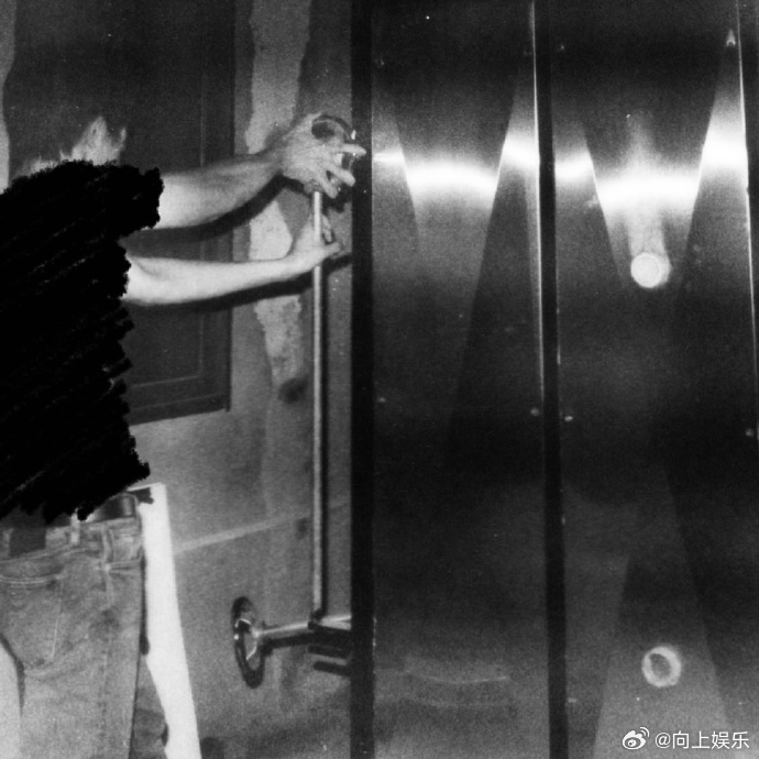 易烊千玺 打码更糟糕了 易烊千玺陶艺创作plog，怎么还打码呢，太见外了吧~ 