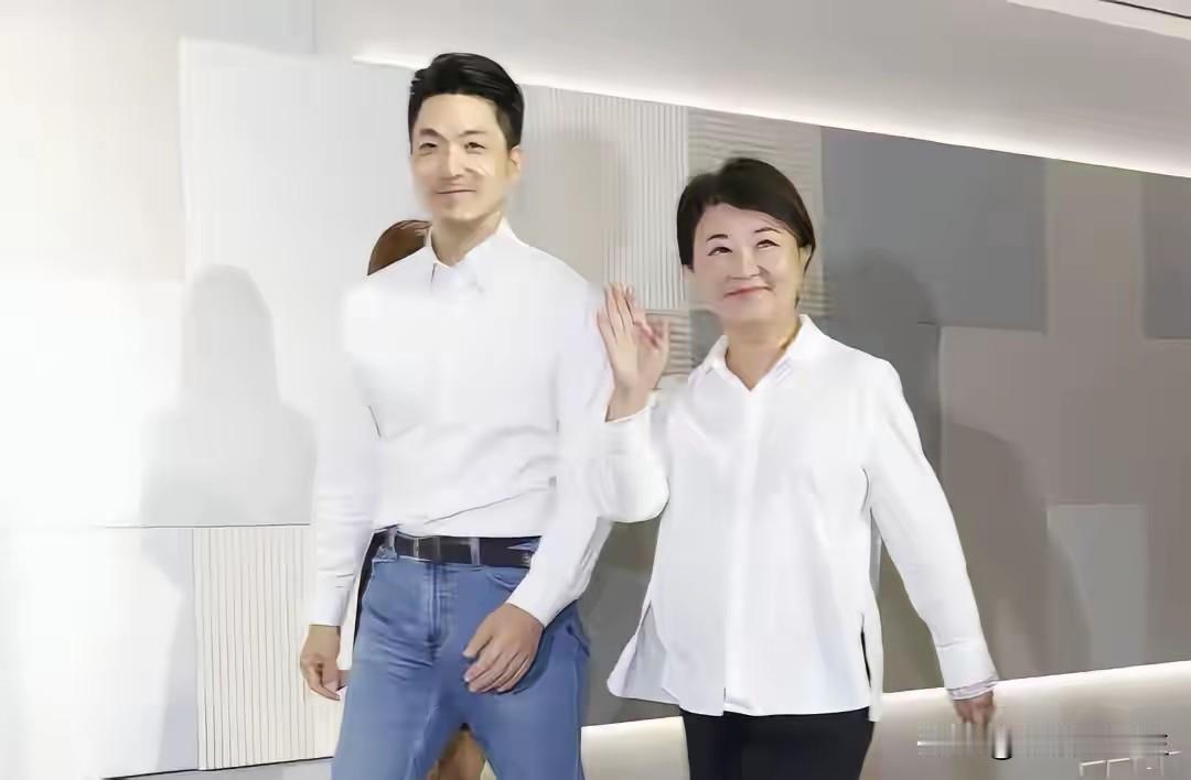 蒋万安连任台北市长之路越来越艰难，与国民党中央切割，直接影响国民党新北市候选人李