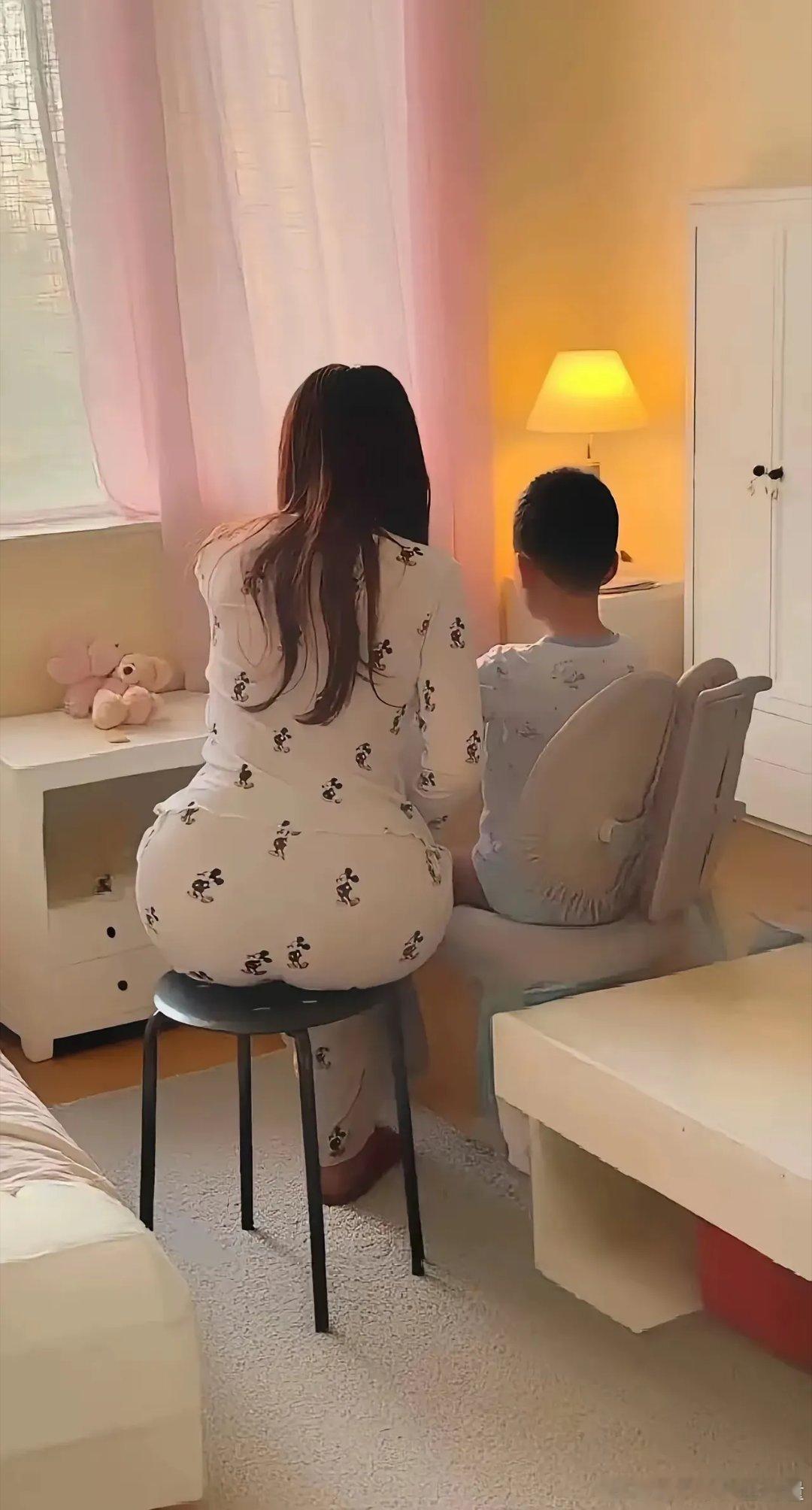 孩子，现在你觉得读书苦一点、累一点没关系，这意味着你以后可以不用为生活委曲求全，