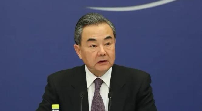 全球治理格局正在迎来深刻拐点，近期接连两件国际大事，彻底撕开当下大国博弈的真实底