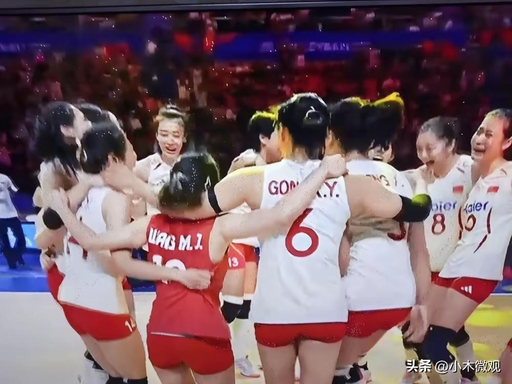 一锤定音，王奥芊不火都不行！
在三名副攻小将里，王奥芊是最具有灵气的，虽然不是首