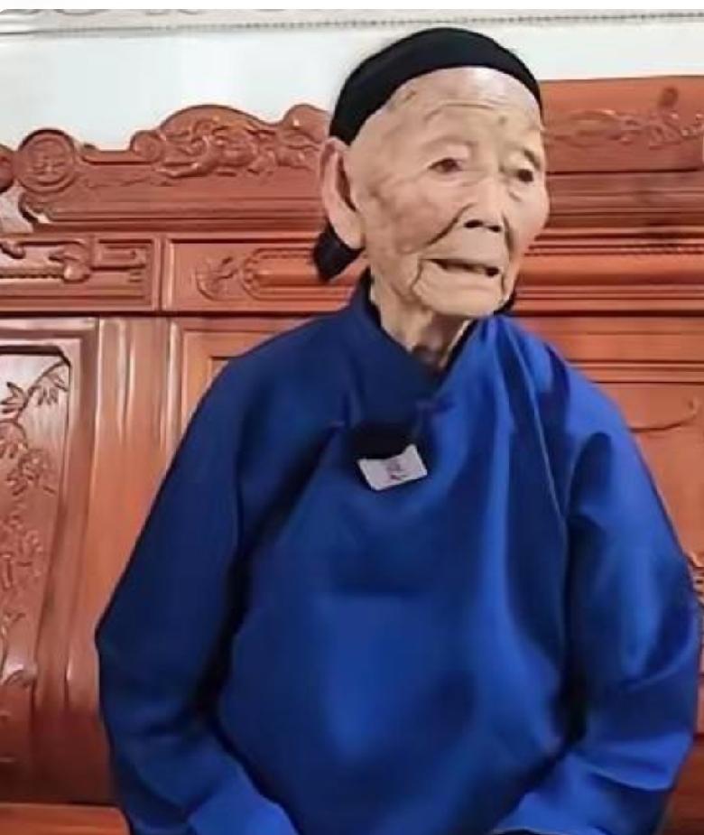 你相信一个人可以用一生去等另一个人吗？江西有这么一位老人，用九十年的光阴给出了答