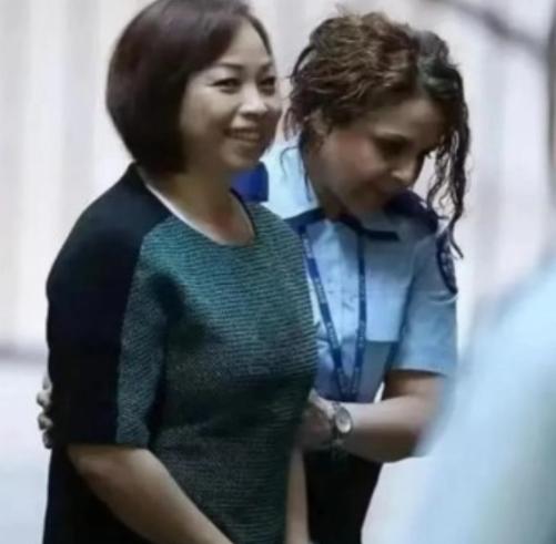 2015年，廖彩霞在澳洲被判终身监禁，她将被囚禁至死，然而，当法官得知她都做了什