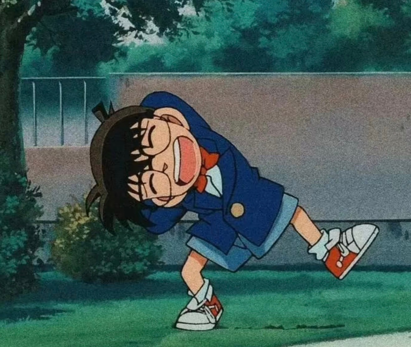 早，各位铁/金/钻粉，祝你拥有愉快的一天！🔍 