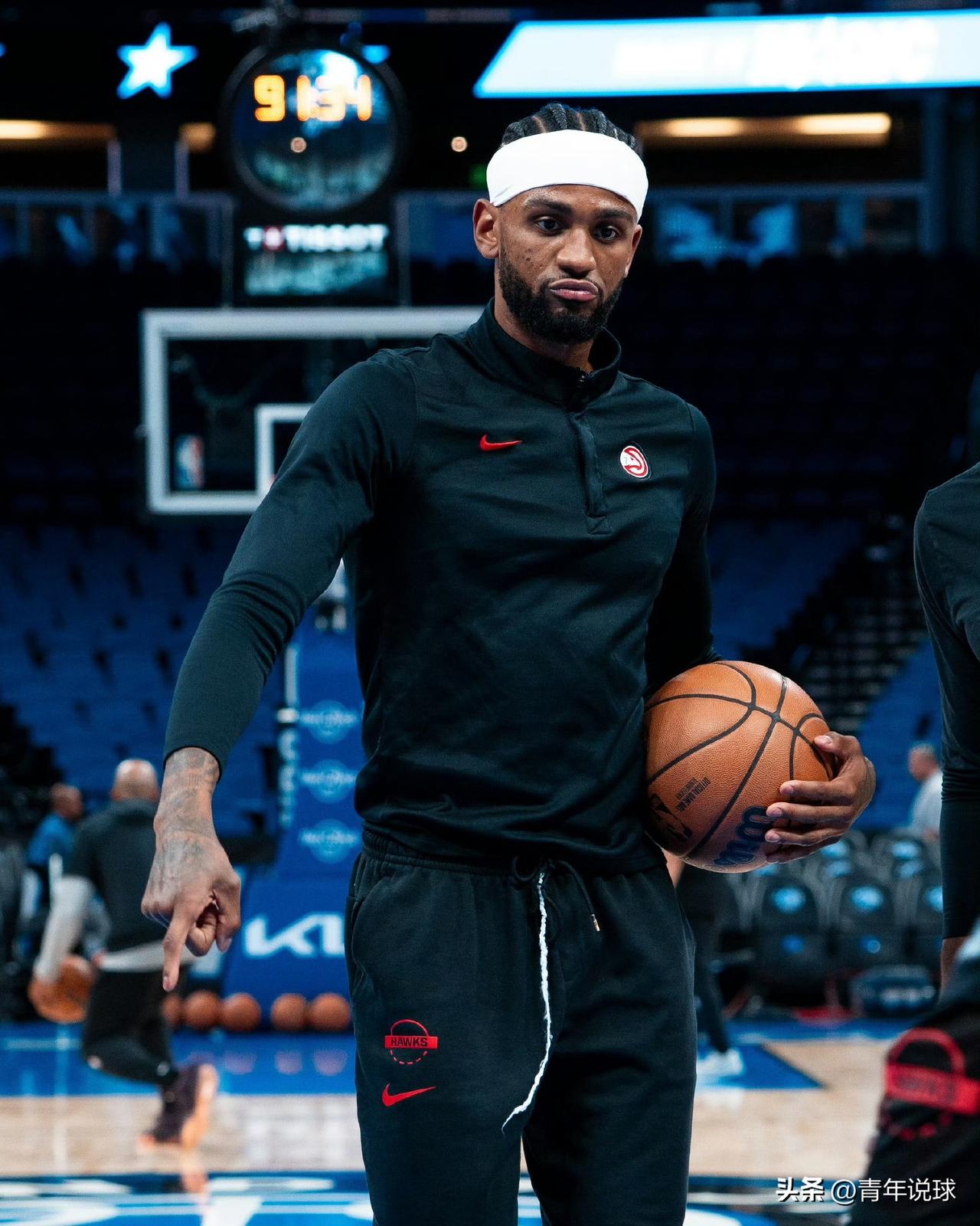 骑士队挑错了对象啊！

今天，客场作战的老鹰队以130-101大胜魔术队，取得三