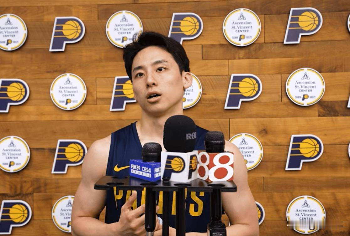 河村勇辉谈在NBA打球：

“真的非常难，我拼尽全力，也只是能勉强在NBA获得一